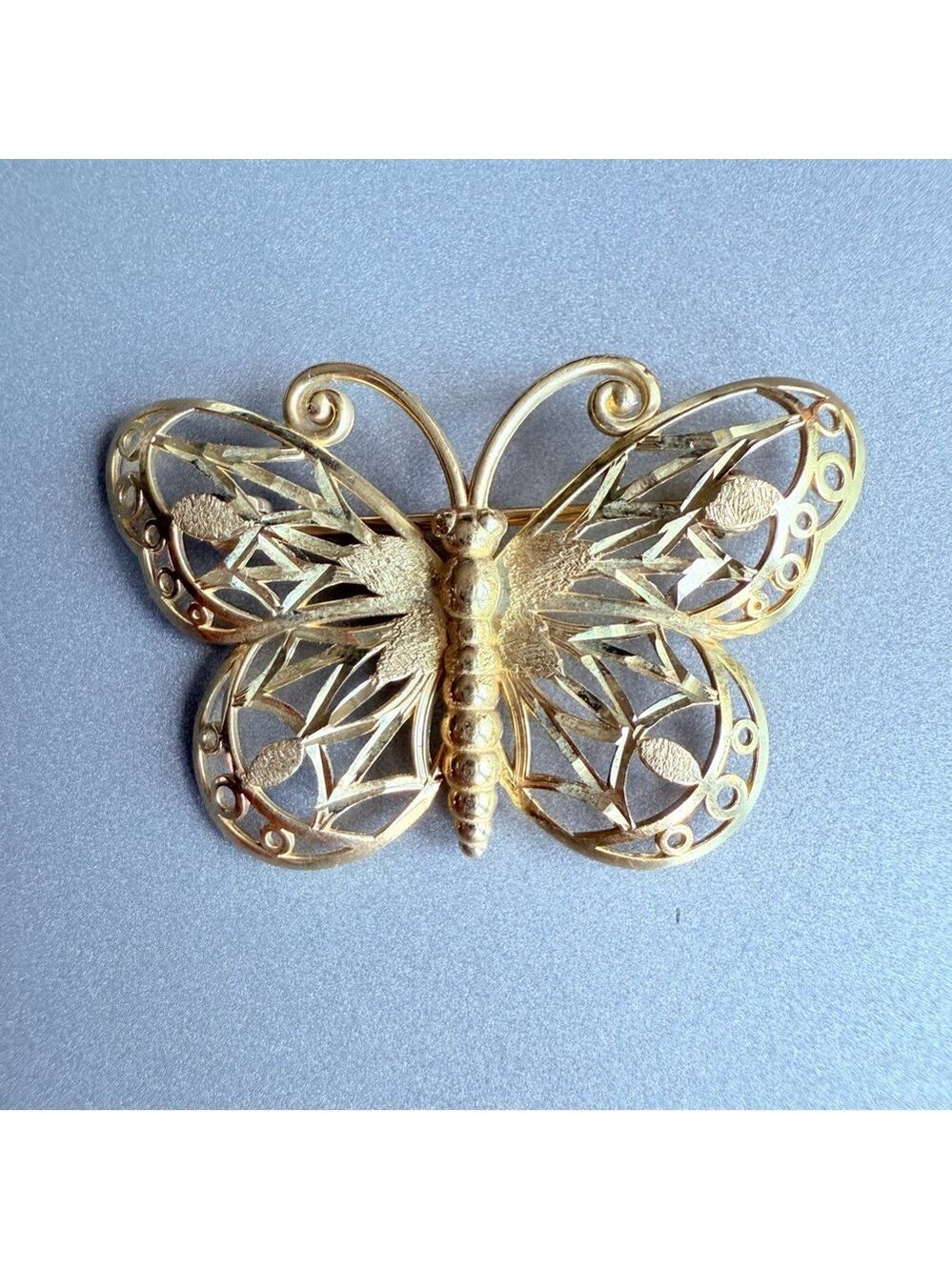 14k Yellow Gold Diamond Cut Openwork Butterfly Pin Brooch Vintage